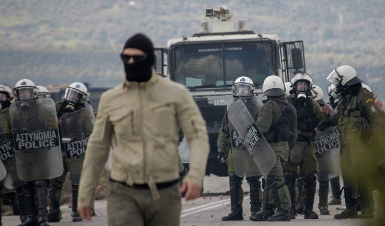 Αποσύρονται δυνάμεις των ΜΑΤ από Λέσβο-Χίο