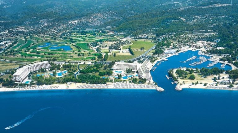 Θέμα ημερών η εξαγορά του Πόρτο Καρράς από Σαββίδη