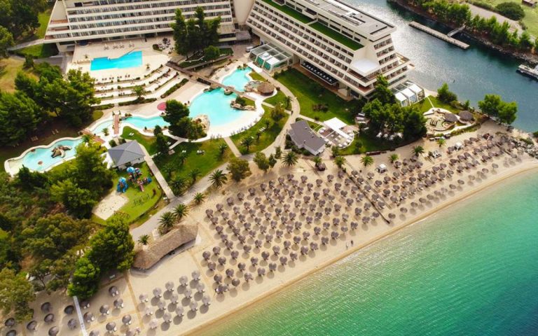 Ολιστική αναβάθμιση και νέες υποδομές στο Πόρτο Καρράς