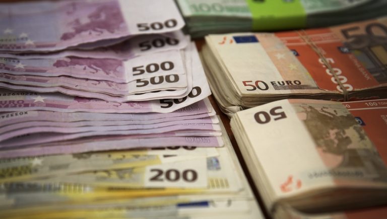 Εξαρθρώθηκε δίκτυο παραχαρακτών με πλαστά 50ευρα