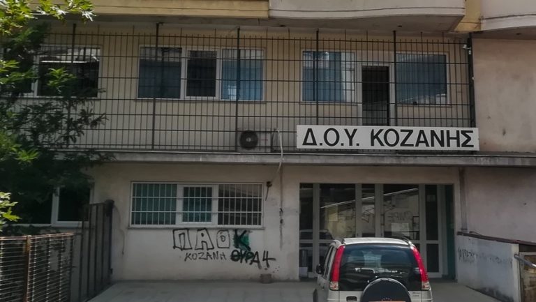 Παραμένουν σε κρίσιμη κατάσταση δύο τραυματίες στην Κοζάνη