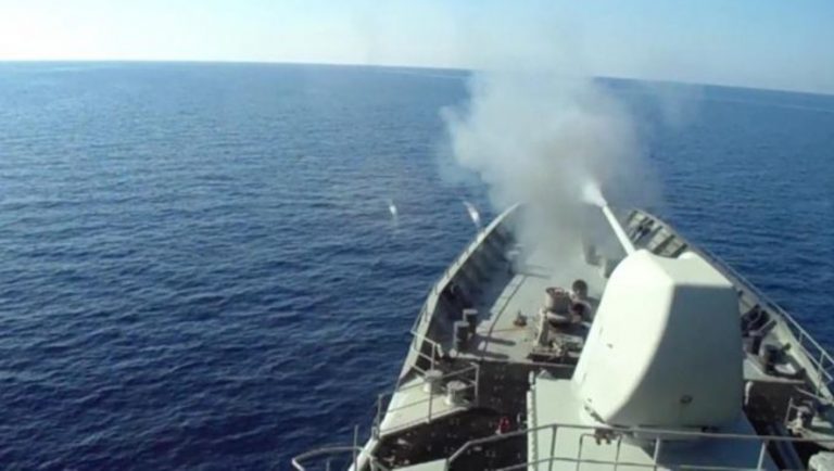 ΓΕΕΘΑ: Τα τουρκικά πολεμικά πλοία παραμένουν στο Αιγαίο