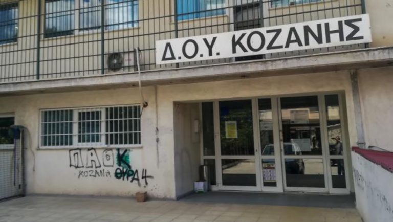 Επίθεση με τσεκούρι: Κρίσιμη η κατάσταση δύο τραυματιών