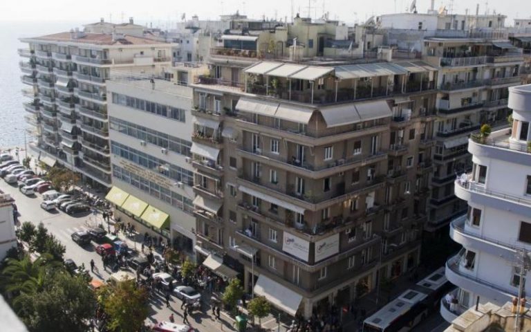 Θεσσαλονίκη: Τρόμος στο σπίτι τους για νεαρό ζευγάρι