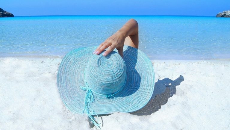 Η Ελλάδα ξεπέρασε τις ΗΠΑ ως δημοφιλής τουριστικός προορισμός