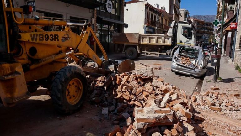 Σεισμός στην Ελασσόνα: 1.820 μη κατοικήσιμα σπίτια στη Θεσσαλία