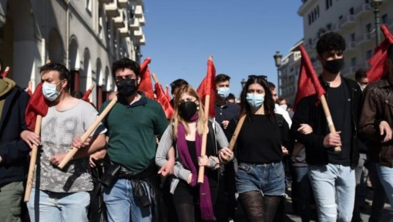 Μολότοφ και ένταση στη Θεσσαλονίκη!