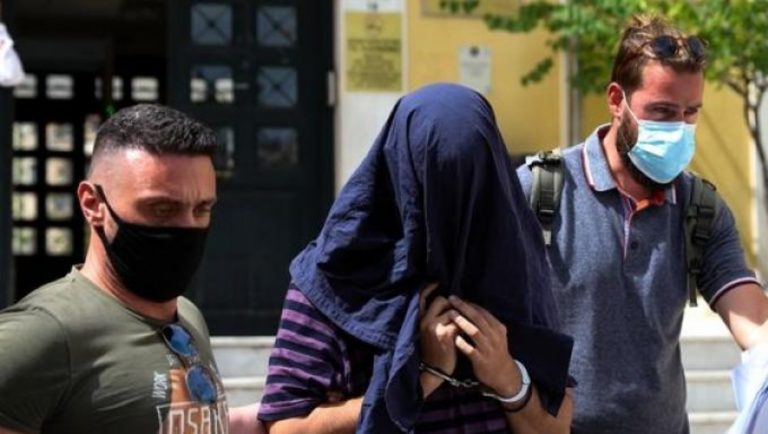 Νέα Σμύρνη: Ελεύθερος ο 22χρονος σάτυρος! (video)