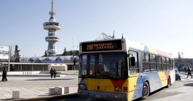 Θεσσαλονίκη: Viral λεωφορείο ΟΑΣΘ που εύχεται «Καλή Χρονιά»! (video)