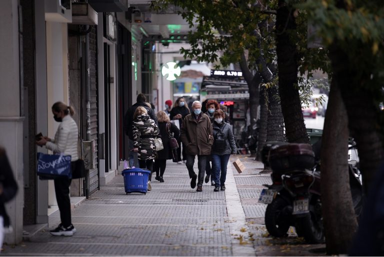 Θεσσαλονίκη: Αντιδρούν οι εργαζόμενοι των καταστημάτων για τη διοργάνωση της Λευκής Νύχτας