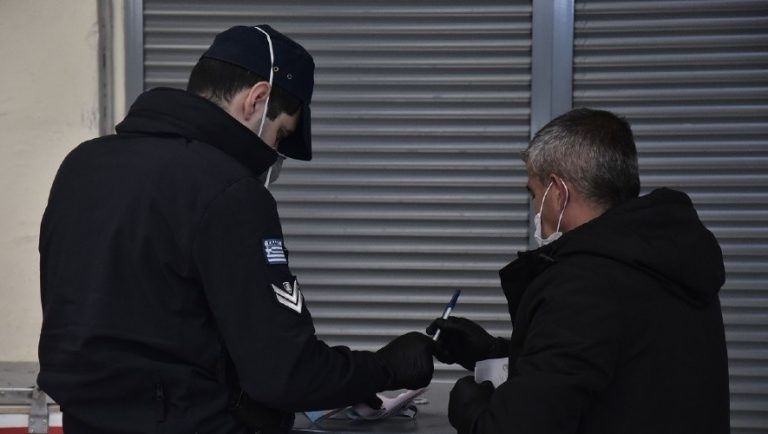 Θεσσαλονίκη: Καμπάνες σε πέντε καταστήματα στα Λαδάδικα
