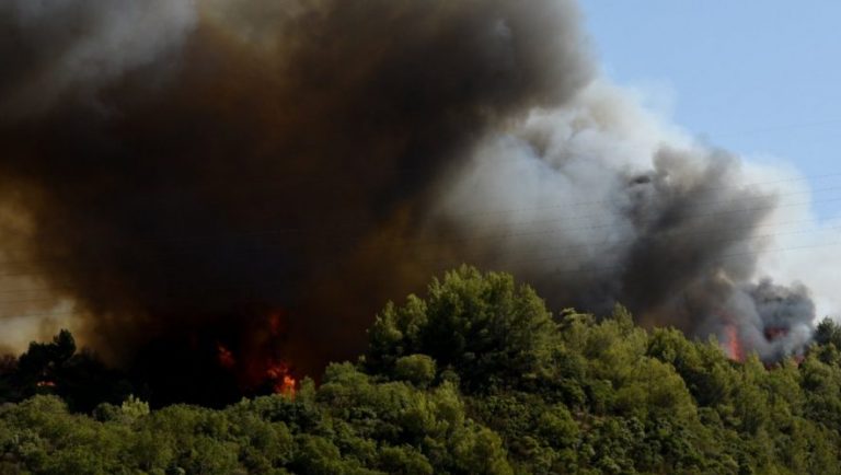 Φωτιά στην Αχαΐα: Νέα εκκένωση