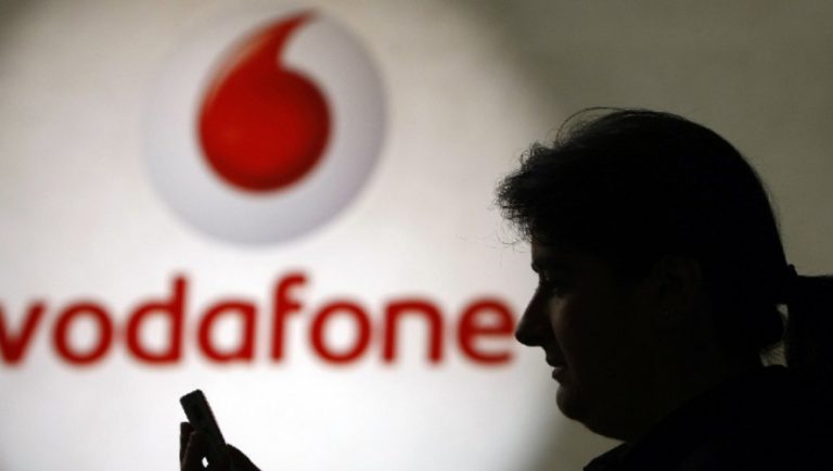 «Επεσε» το δίκτυο της Vodafone