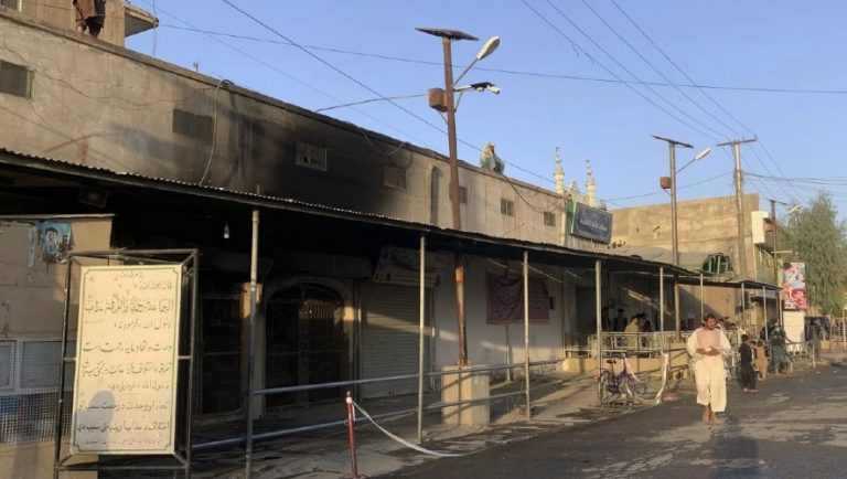 Αφγανιστάν: Τουλάχιστον 63 νεκροί από βομβιστική επίθεση! (video)