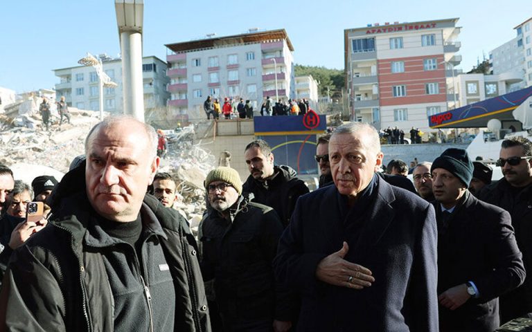Ερντογάν: Ζήτησε για πρώτη φορά συγγνώμη από τους σεισμόπληκτους