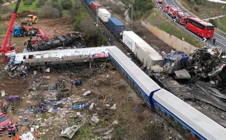 Τέμπη: Πήρε προθεσμία ο σταθμάρχης (video)