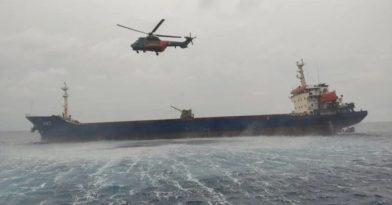 Σύγκρουση πλοίων στη Χίο: Με μεγάλο ρήγμα το ένα από τα 2 σκάφη