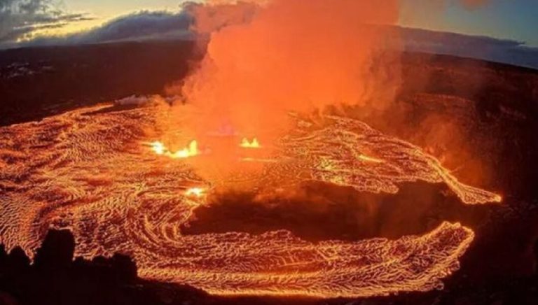 Εξερράγη το ηφαίστειο Κιλαουέα στη Χαβάη (video)