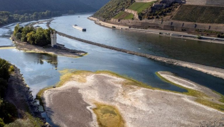 SOS για τη Γερμανία που απειλείται από σοβαρή λειψυδρία! (videos)