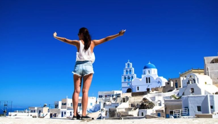 Πότε καταβάλλεται το επίδομα για την καλοκαιρινή άδεια