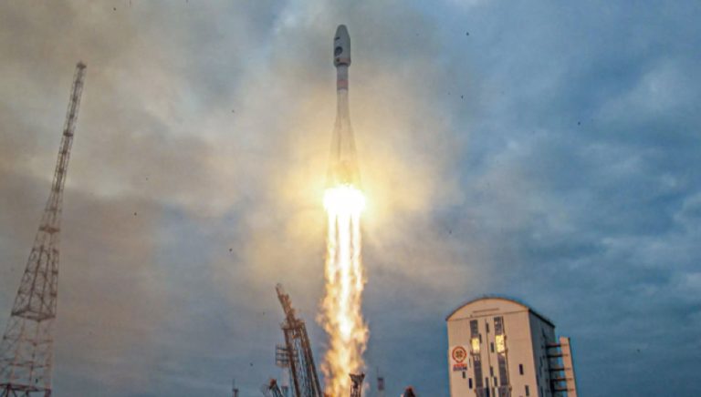 Ρωσία: Το διαστημόπλοιο Luna-25 συνετρίβη στη Σελήνη
