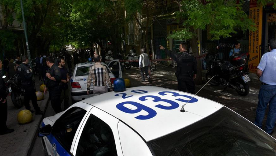 Θεσσαλονίκη: Ξυλοκόπησε τη σύντροφό του και κλειδώθηκε στο διαμέρισμα