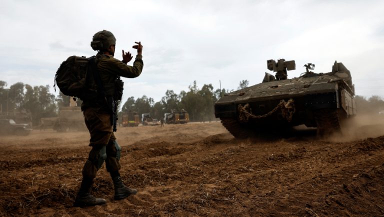«Γιατί καθυστερεί η εισβολή του Ισραήλ στη Λωρίδα της Γάζας;»