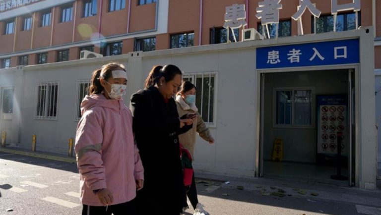 Σύνδρομο Λευκού Πνεύμονα: Η μυστηριώδης πνευμονία που σαρώνει την Κίνα