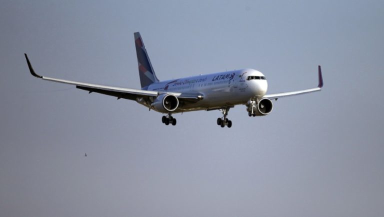 Τρόμος σε πτήση Boeing 787: 50 τραυματίες από «βουτιά» αεροπλάνου