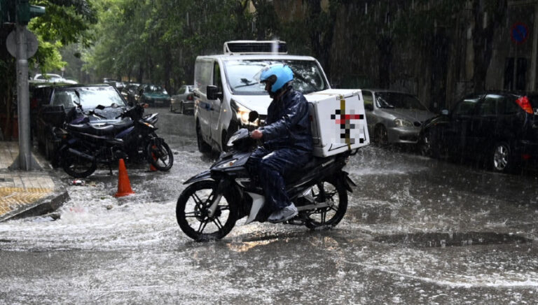 Θεσσαλονίκη: Παρήγγειλαν σουβλάκια από τον Εύοσμο για να τα φάνε στην Πυλαία!