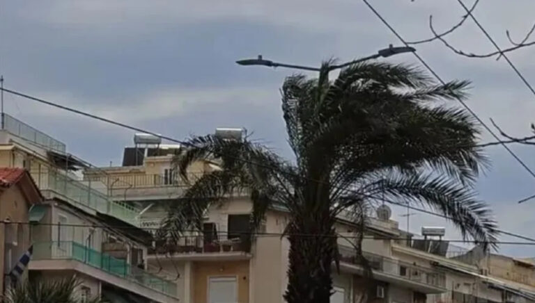 Στο έλεος θυελλωδών ανέμων η Αττική (video)