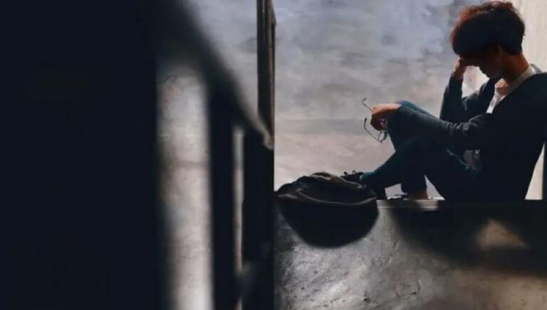 Επιτέθηκαν και έκαψαν με τσιγάρο 13χρονο στο φάσμα του αυτισμού! (videos)