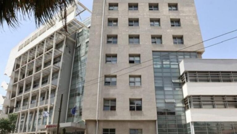 ΟΠΕΚΕΠΕ: Έρευνα σε τραπεζικούς λογαριασμούς πρώην υπουργών και βουλευτών!