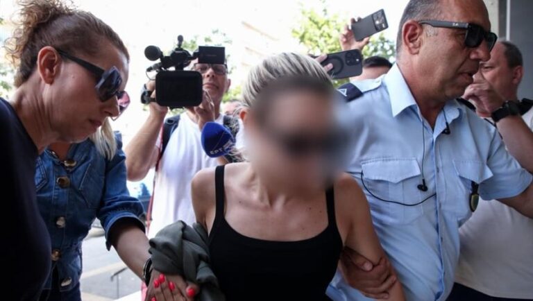 Τροχαίο στη Θέρμη: Δίωξη για κακούργημα στην 45χρονη με την Porsche
