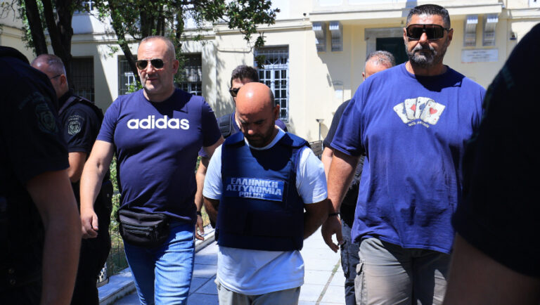 Γυναικοκτονία στον Βόλο: Το βαρύ ποινικό παρελθόν και η ζήλια του δράστη