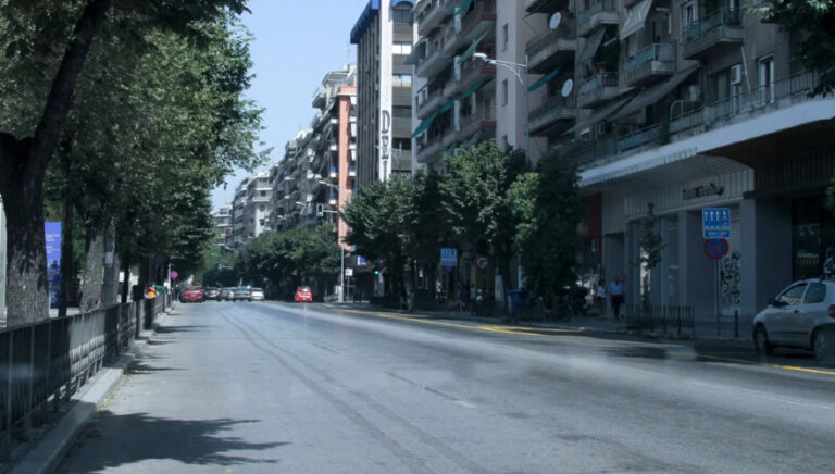 Δεκαπενταύγουστος: Άδεια πόλη η Θεσσαλονίκη (videos)