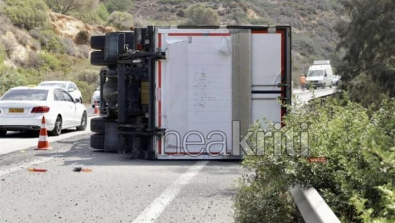 Νεκρός 17χρονος οδηγός φορτηγού μετά από τροχαίο στον ΒΟΑΚ