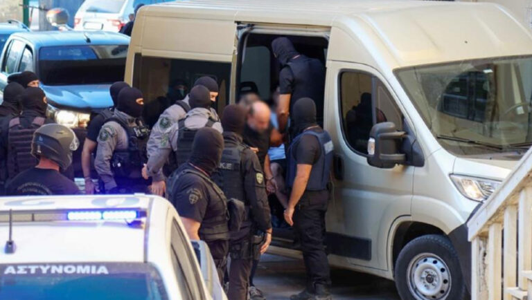 Μαφία της Κρήτης: Δωροδοκούσαν για να αποχαρακτηρίσουν δασική έκταση